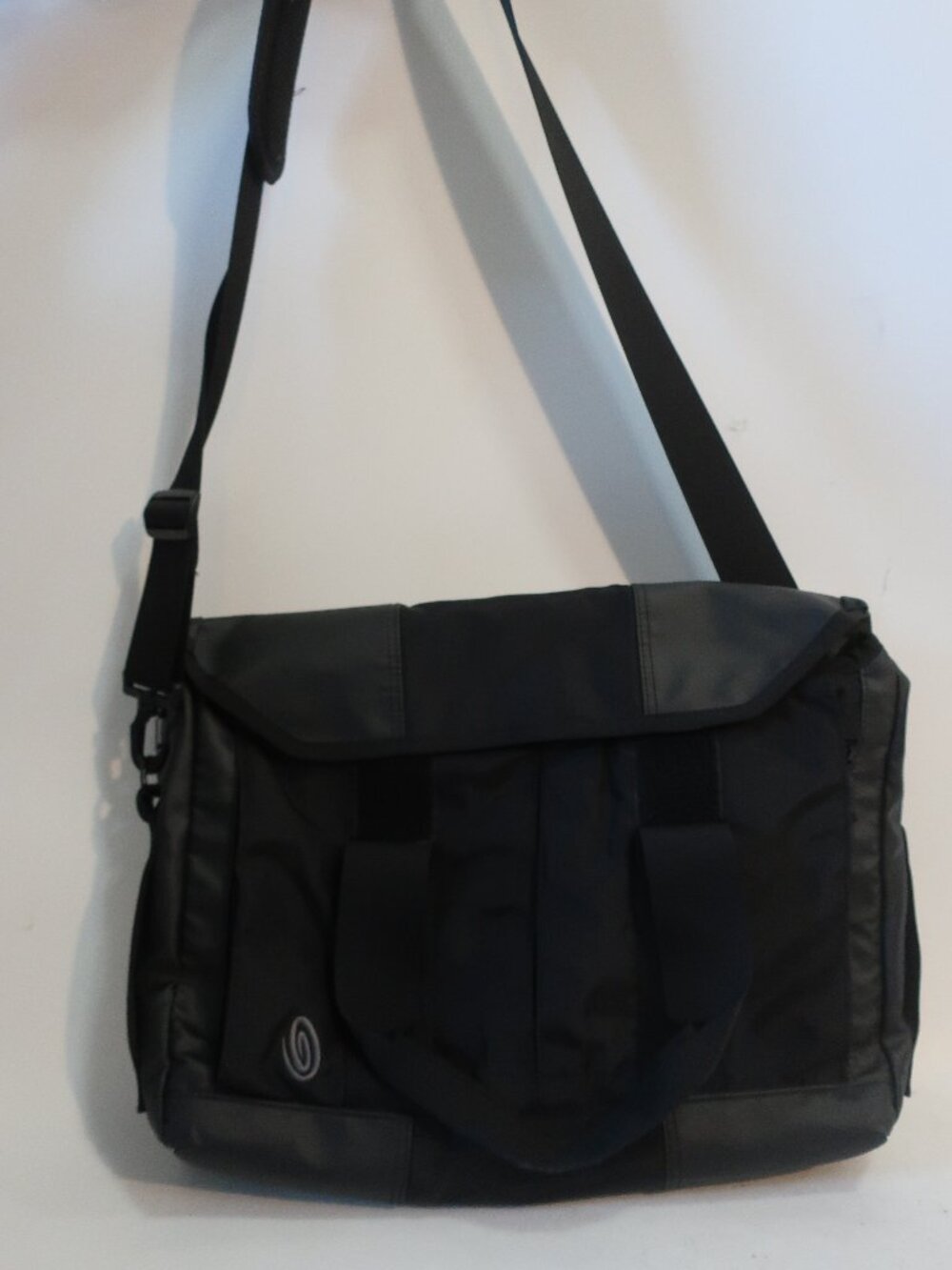 Mens Timbuk2 KDF13 Black Business Commuter Messenger Bag COLOR: BLACK MODEL NUMB
